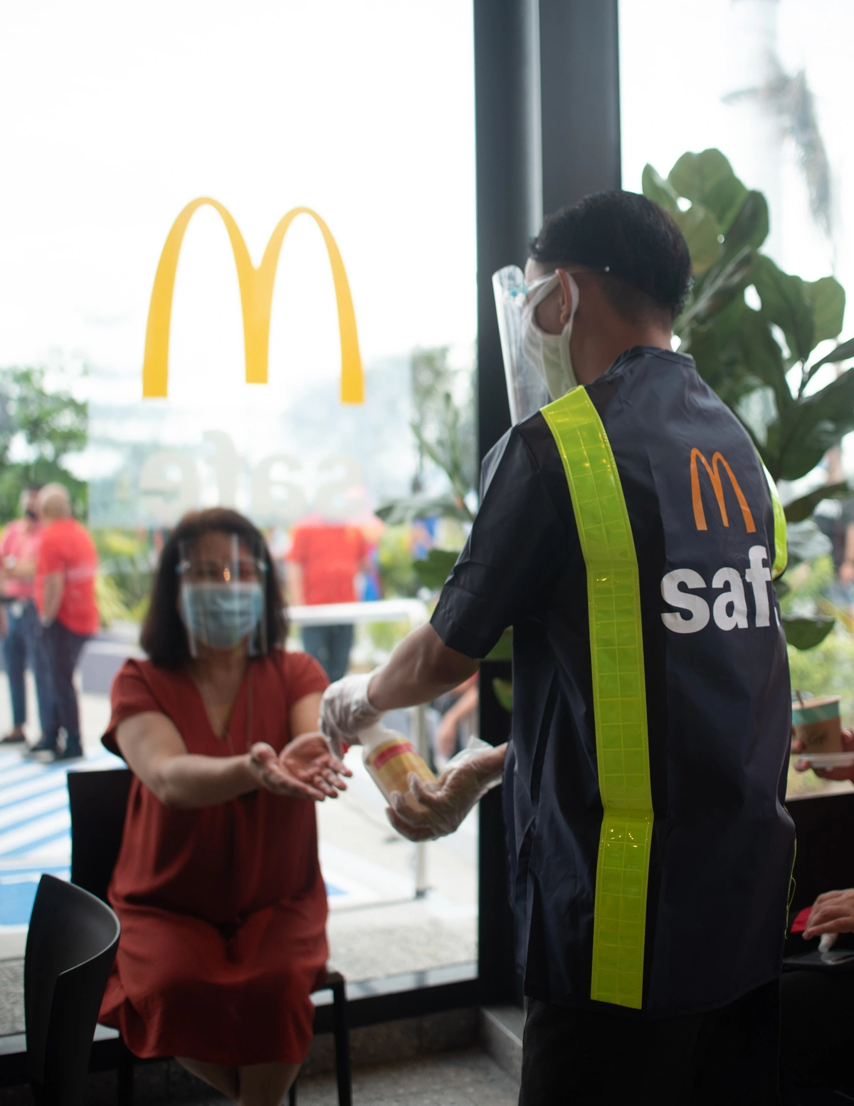 inside mcdonalds capital town pampanga