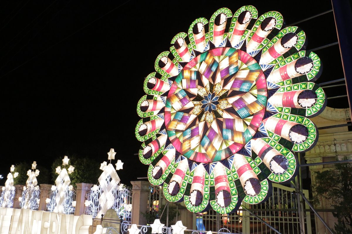 pampanga giant lantern festival